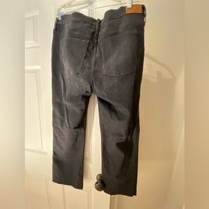 NWT JCrew 9” Billie boot cut crop with raw hem